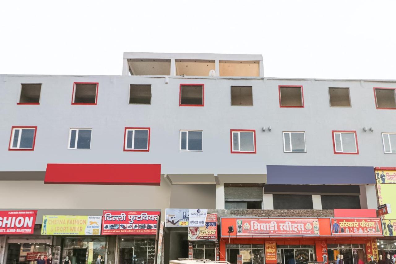 Oyo 43024联排别墅 Bhiwadi 外观 照片