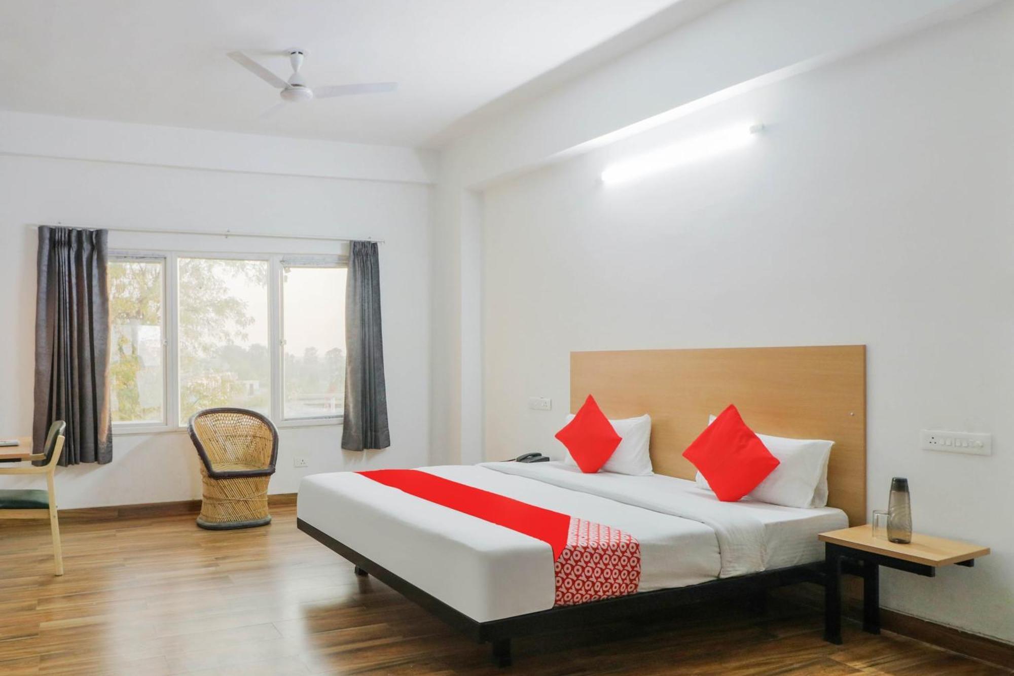Oyo 43024联排别墅 Bhiwadi 外观 照片